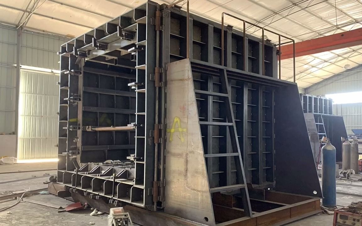 1691978807770694.jpg 管廊箱涵模具